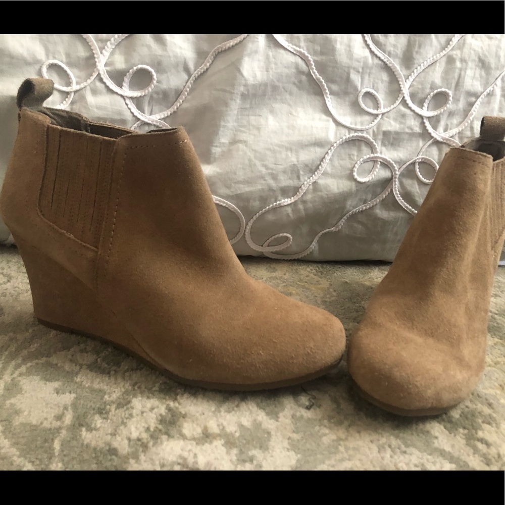 Dolce Vita Wedge Booties